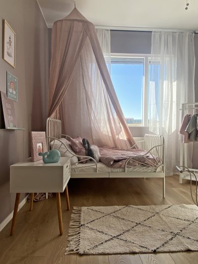 Color image